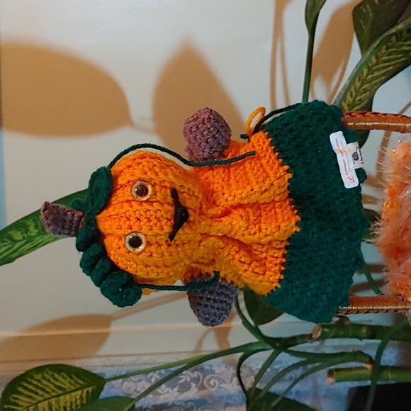 Pumpkin Hand Puppet - Picture 3 of 7